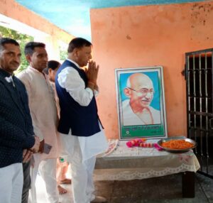 Bindal took stock of the disaster, remembered Mahatma Gandhi